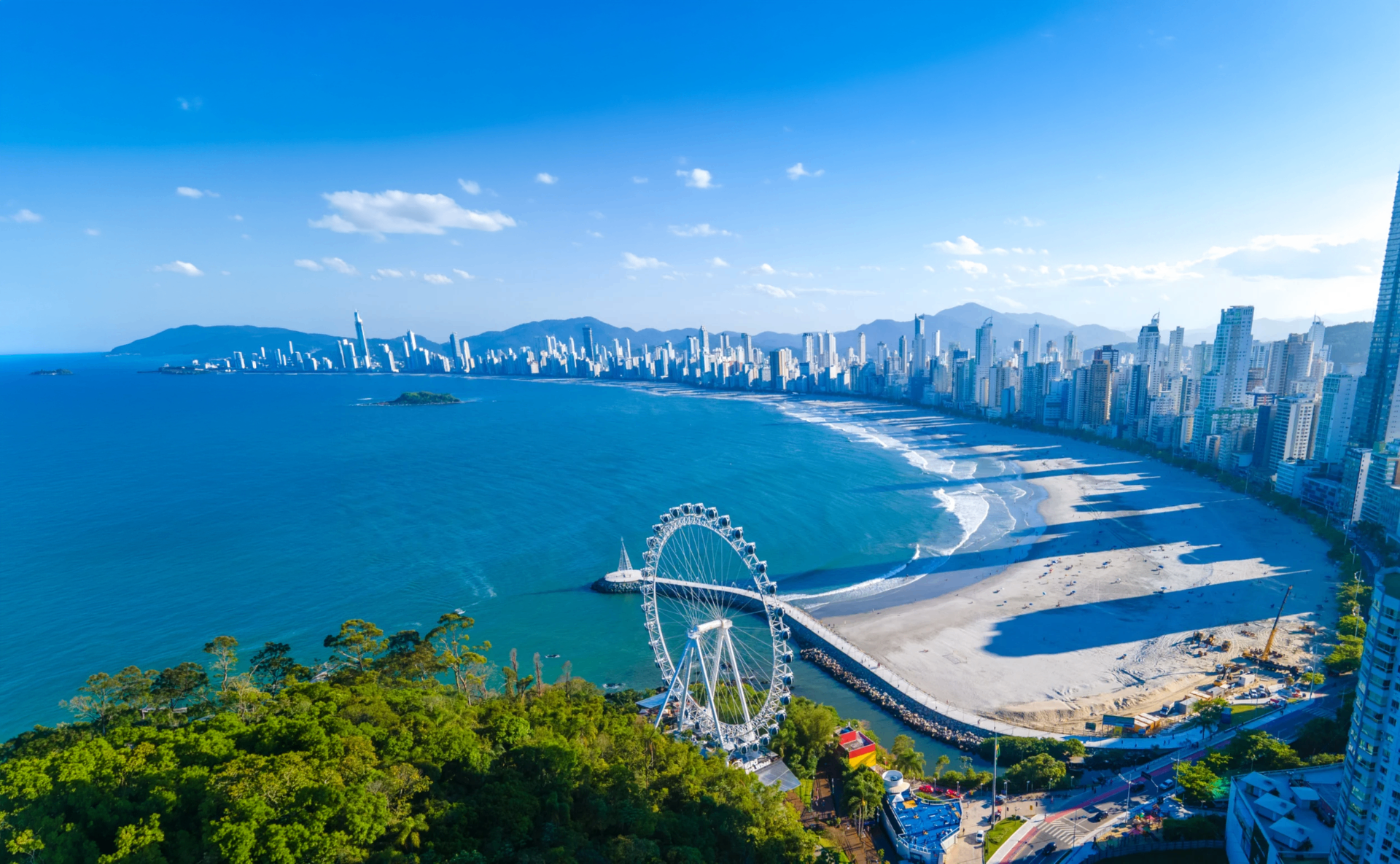 Empreendimento à beira-mar em Balneário Camboriú, no litoral de Santa Catarina